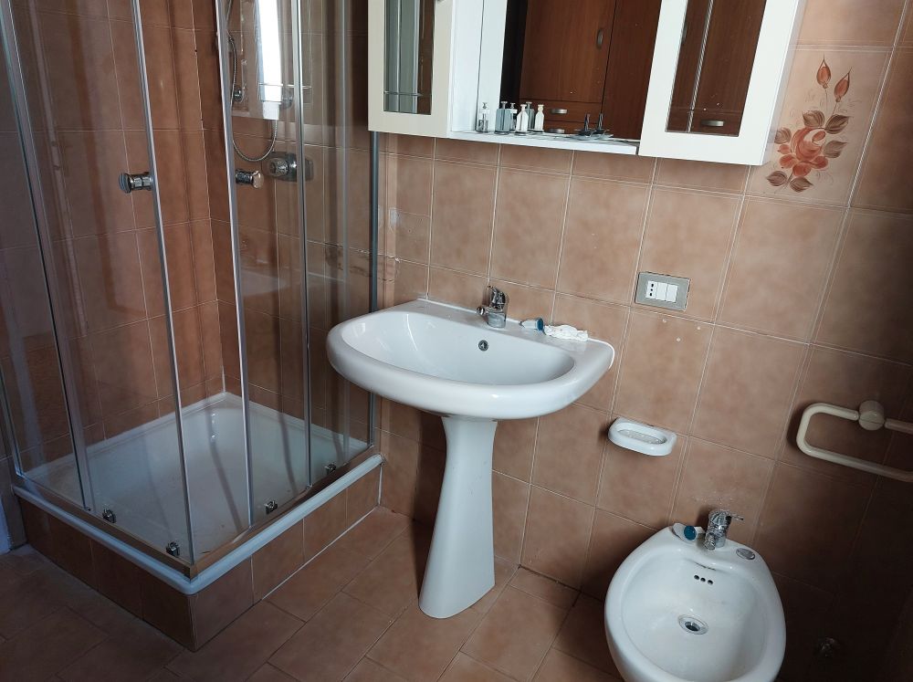 bagno con doccia